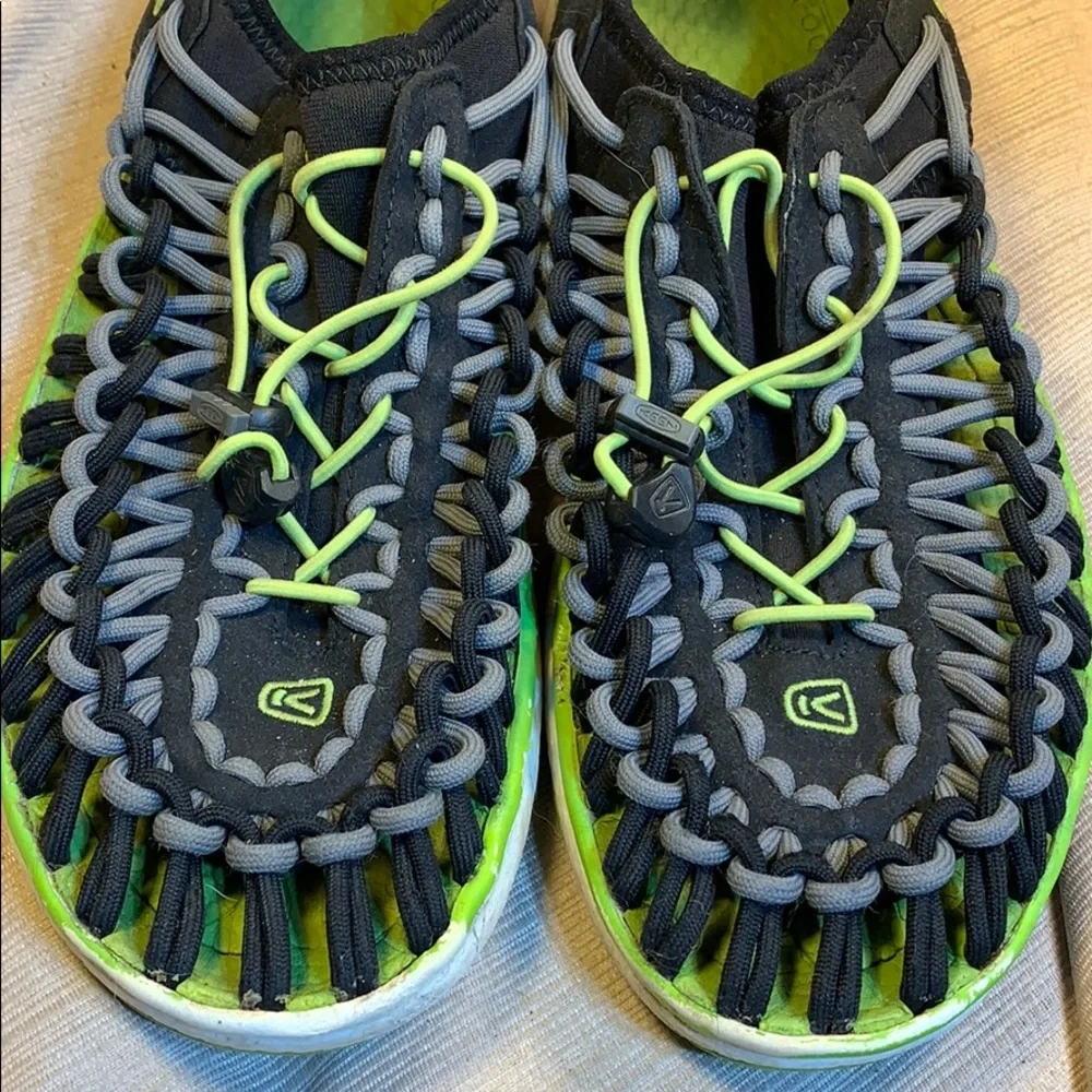 Keen uneek woven sandals preloved light comfort